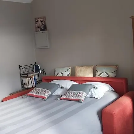 La Maisonnette De Avec Piscine Privee Pour 2 Pers Holiday home